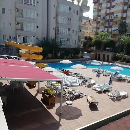 Centrally Located 1 Bedroom Flat In