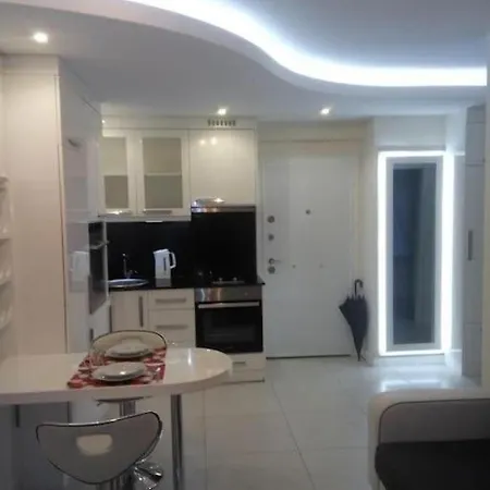 Centrally Located 1 Bedroom Flat In