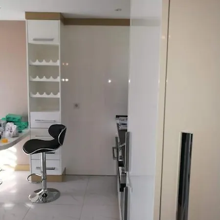 Centrally Located 1 Bedroom Flat In Alanya