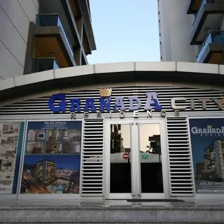 Centrally Located 1 Bedroom Flat In Apartamento *